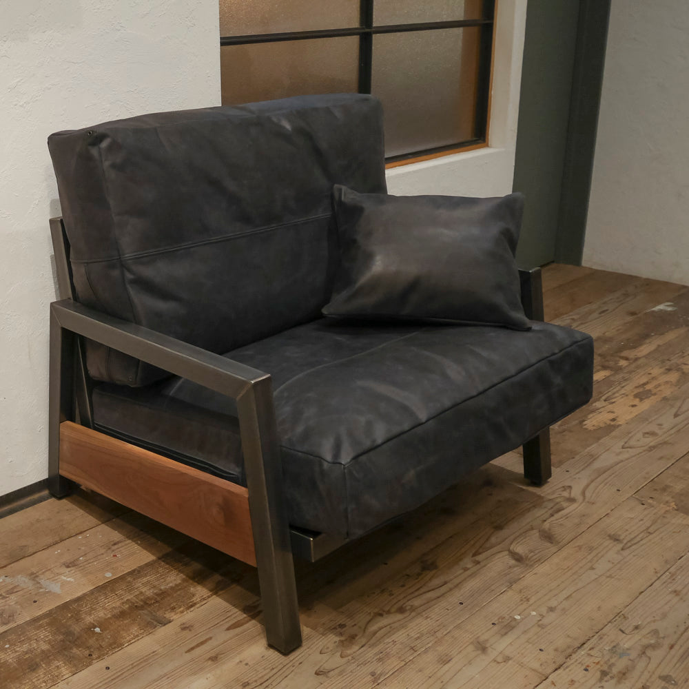 EMP Sofa 1.5S