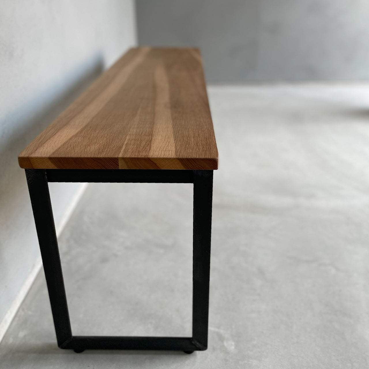 ダイニングベンチ、ベンチ、無垢材とアイアン脚のベンチ