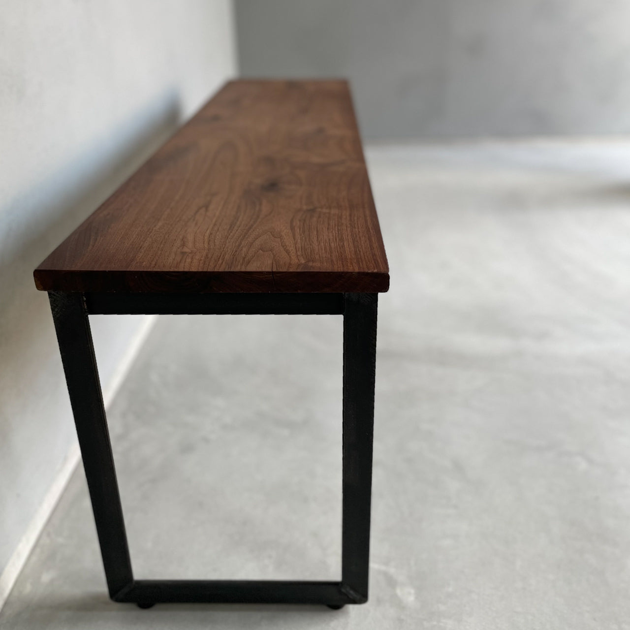 ダイニングベンチ、ベンチ、無垢材とアイアン脚のベンチ