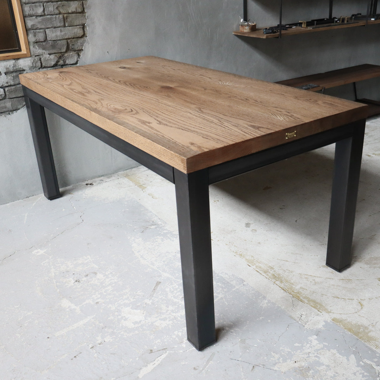 ダイニングテーブル