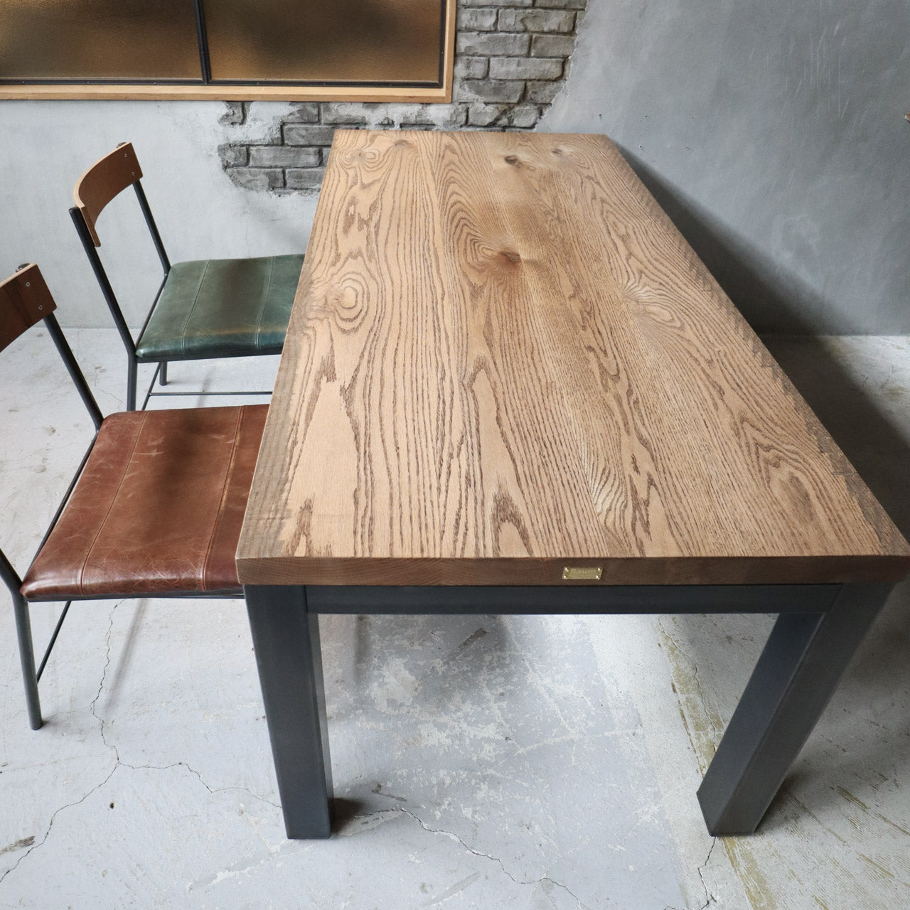 ダイニングテーブル