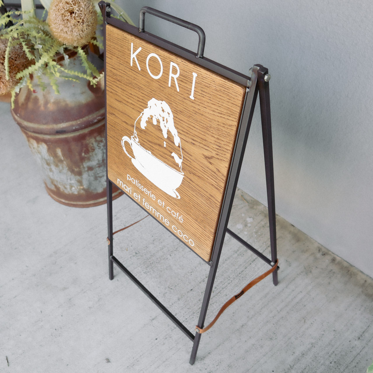 アイアンサインボード、アイアン看板