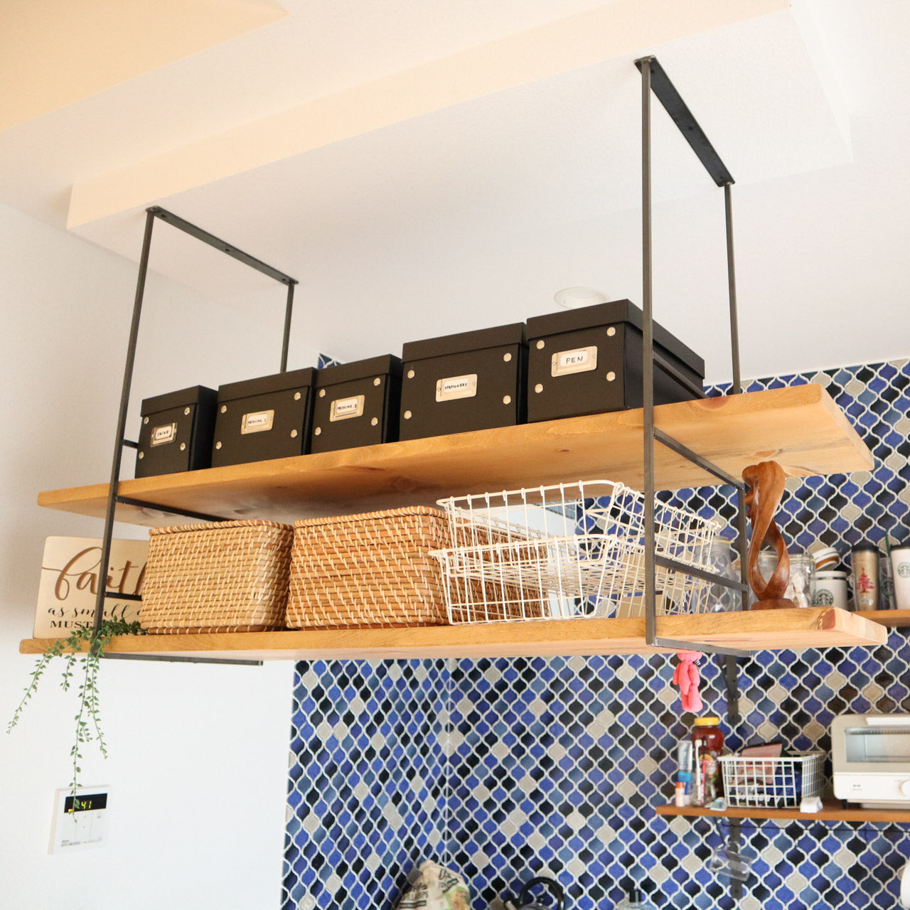 ハンギングシェルフ、吊り棚