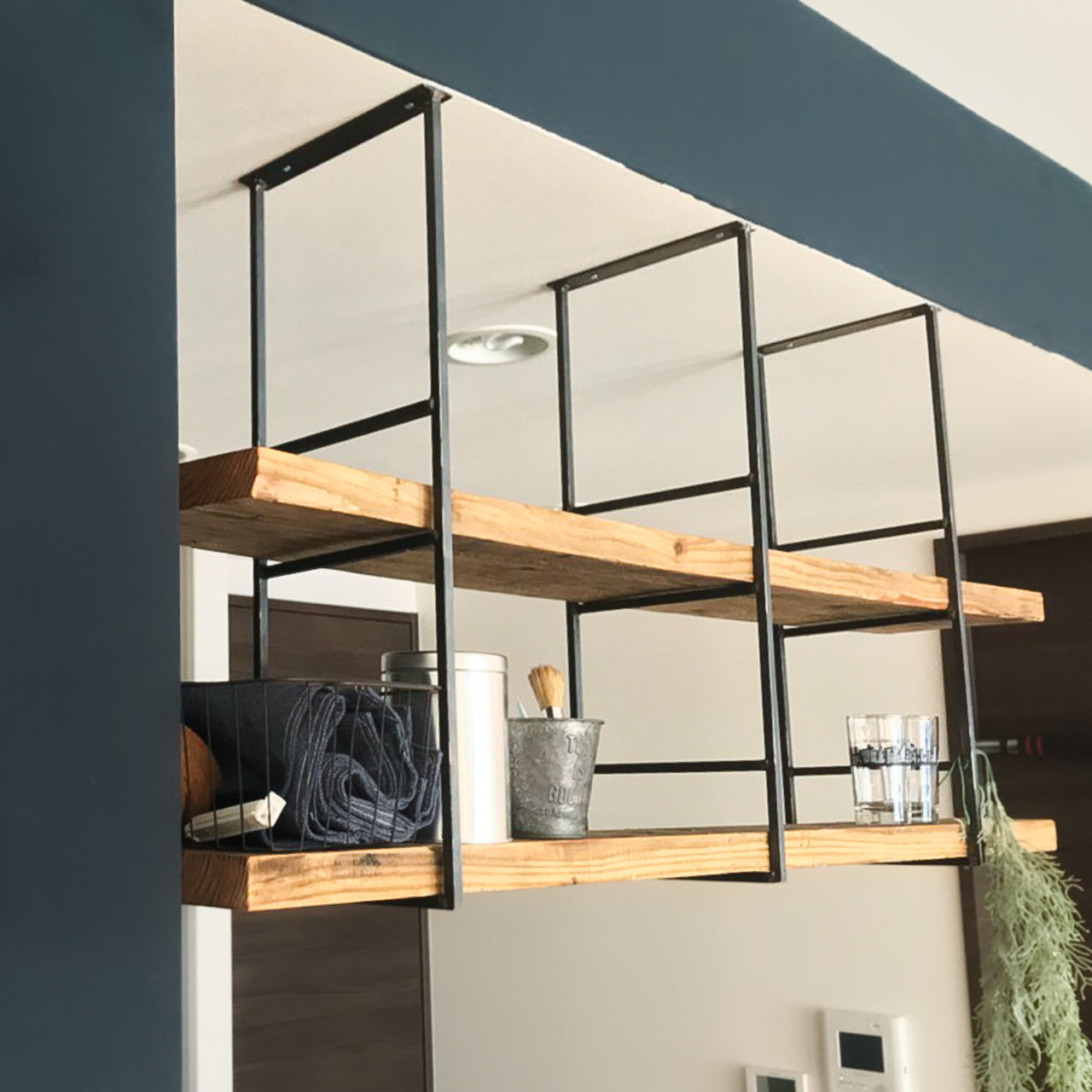 ハンギングシェルフ、吊り棚