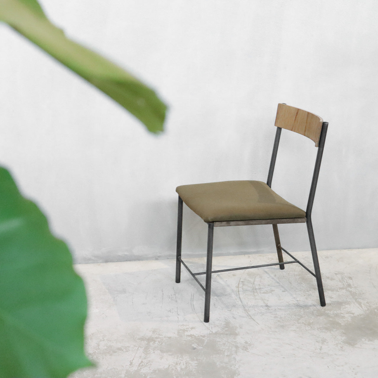 S.T Chair