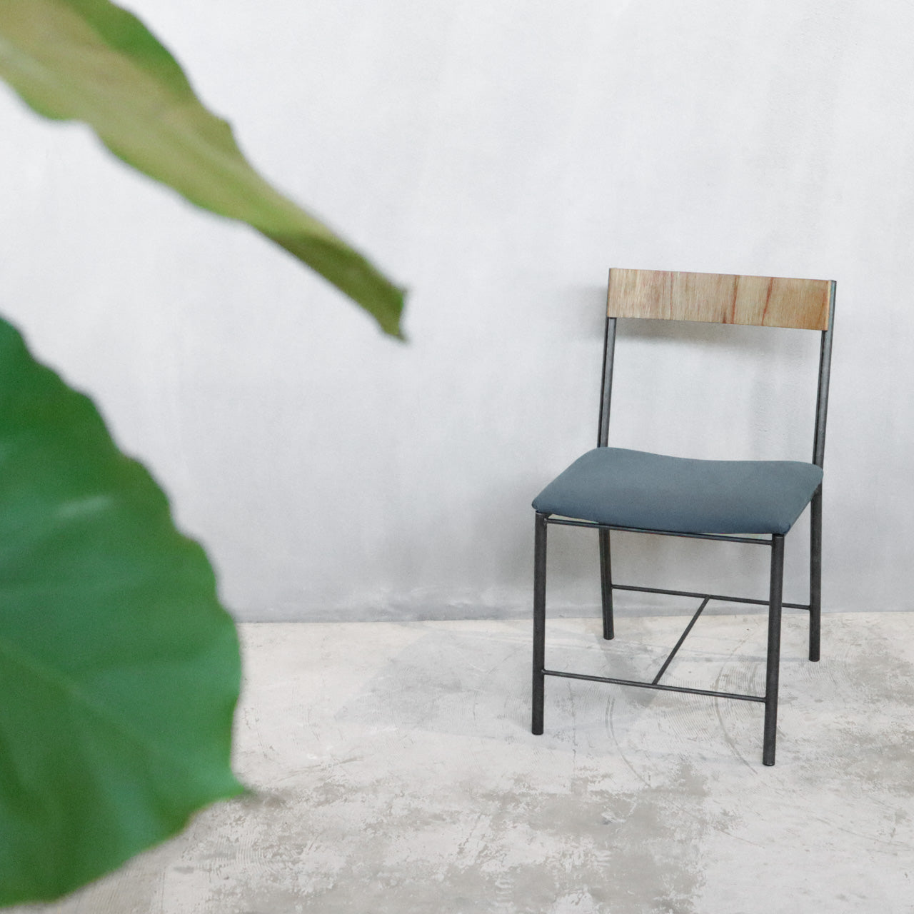 S.T Chair