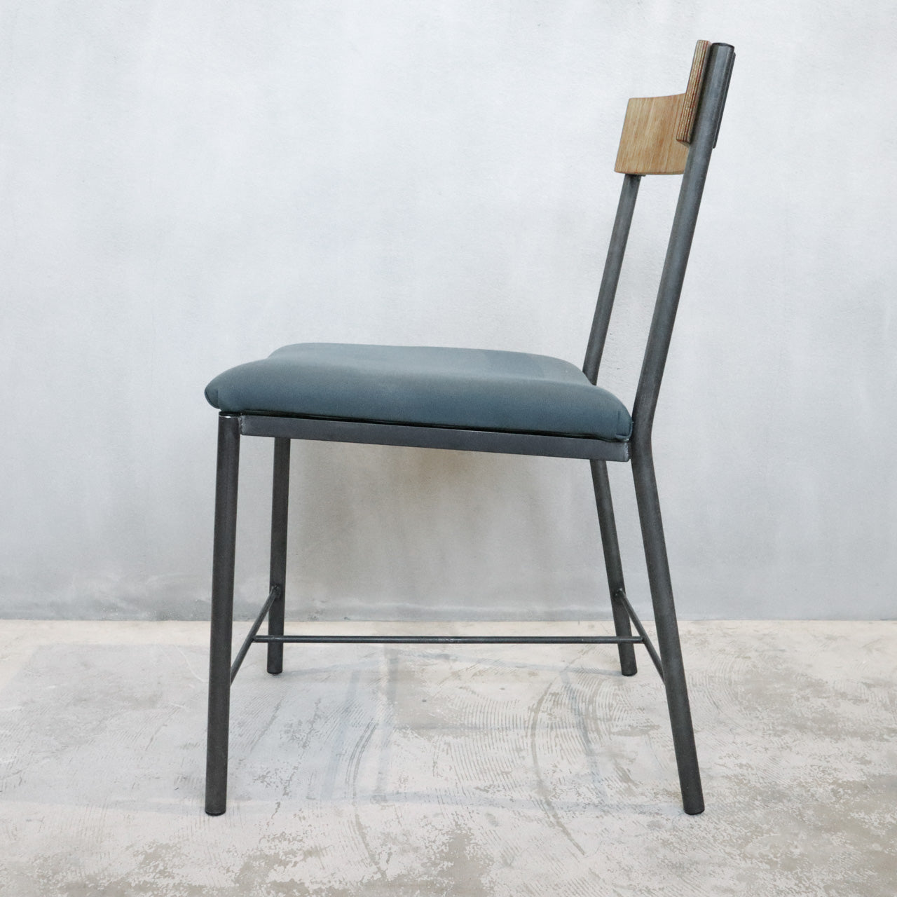 S.T Chair