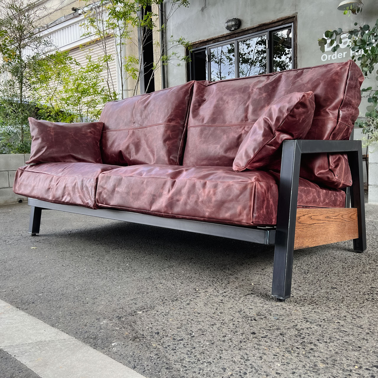 三人掛けソファ