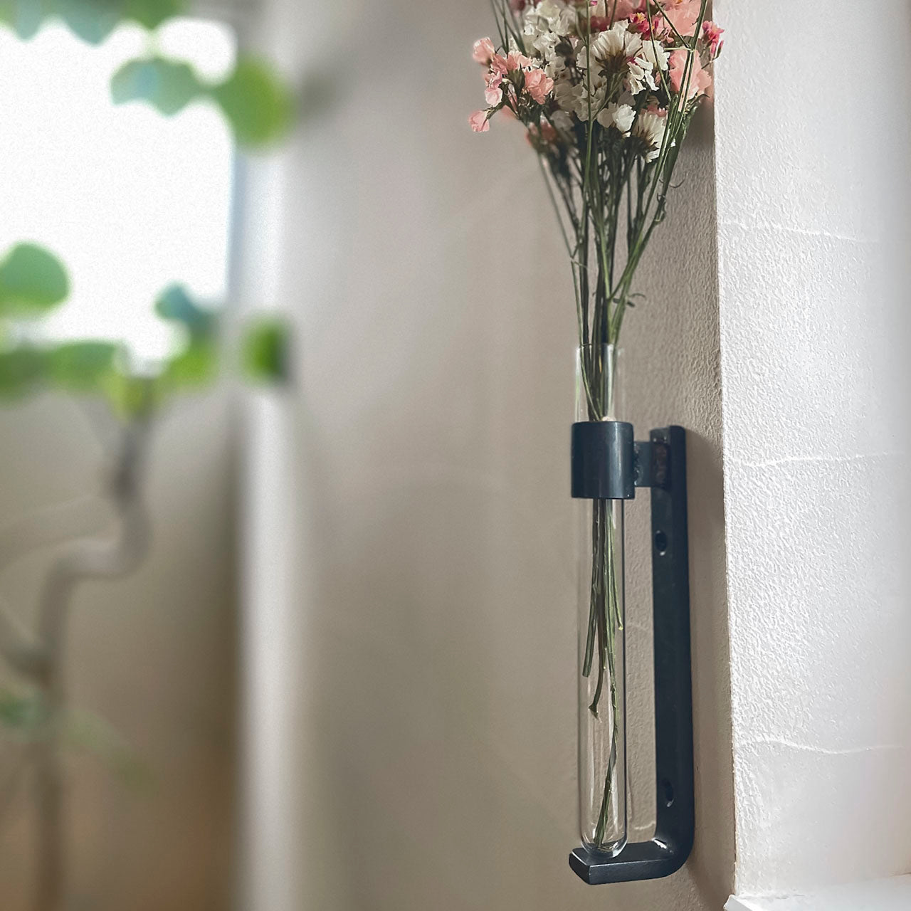 アイアンの一輪挿し