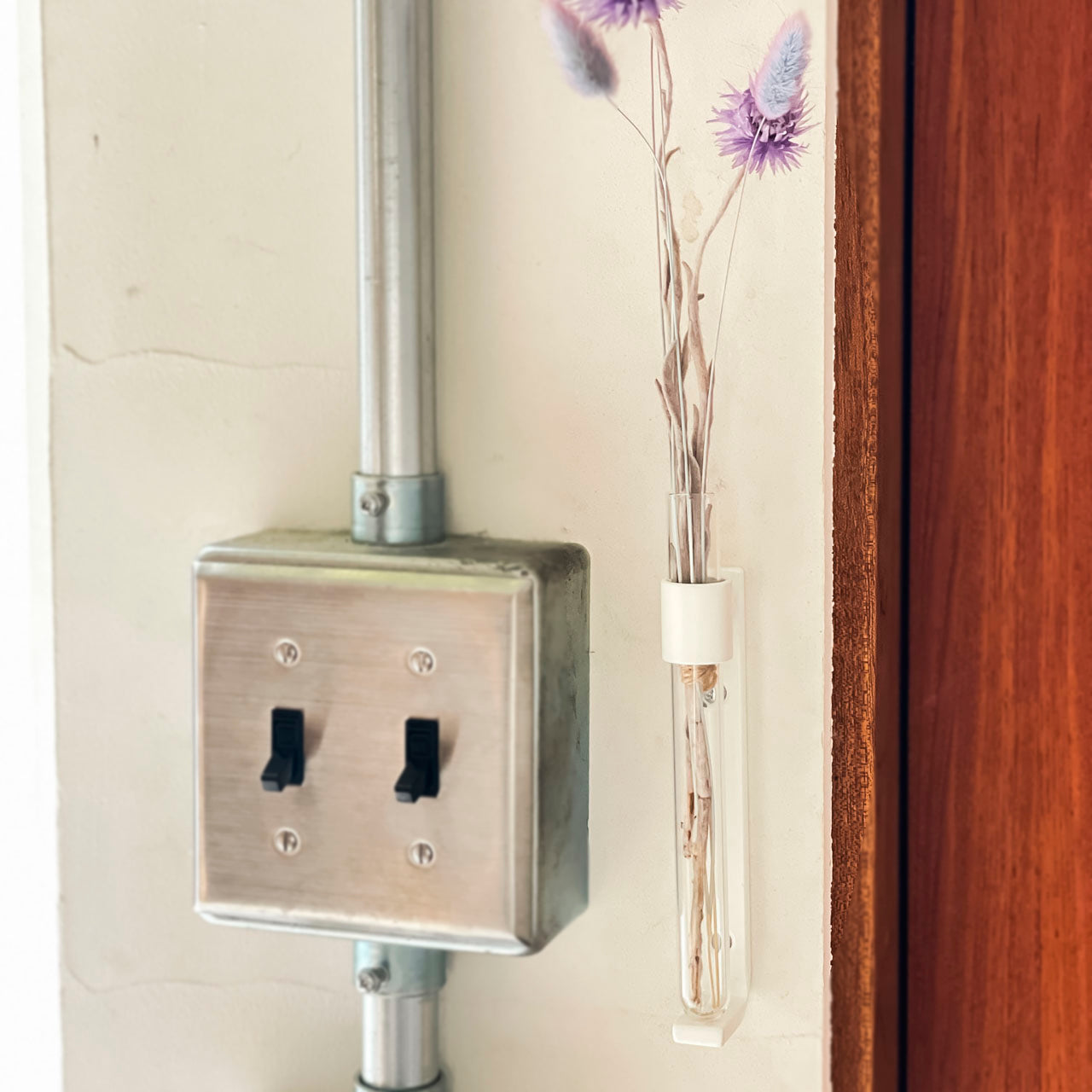 アイアンの一輪挿し