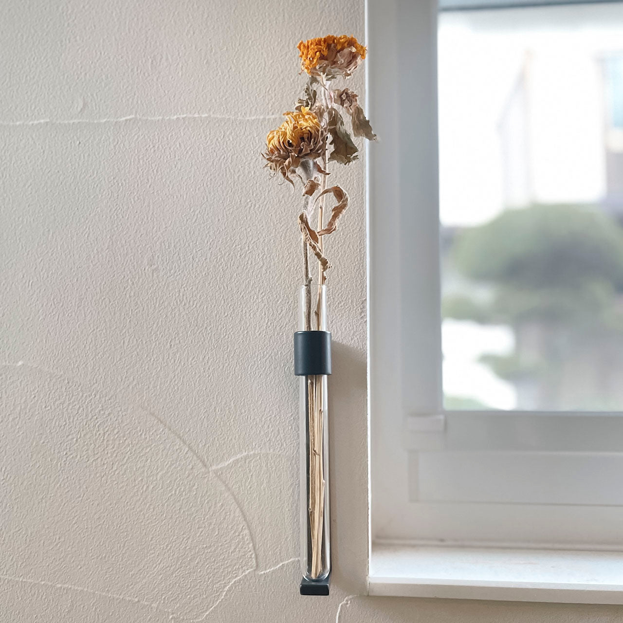 アイアンの一輪挿し