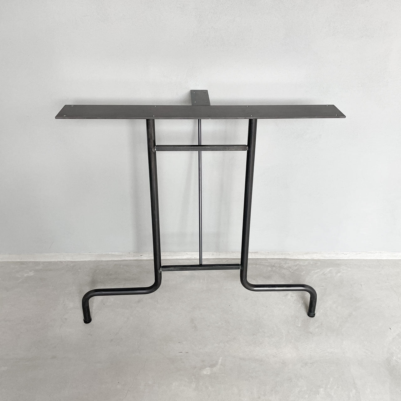 アイアンレッグ、アイアン脚