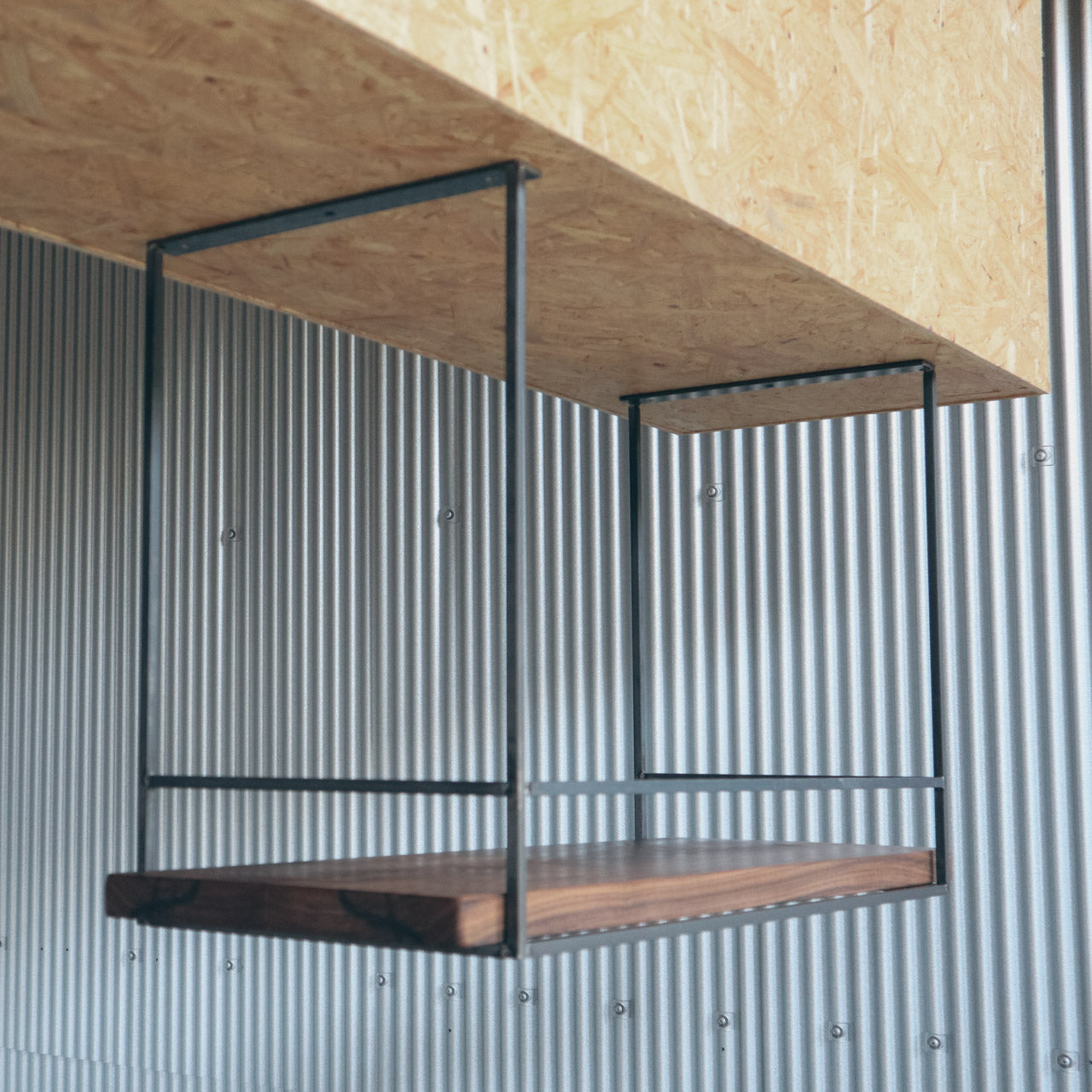 ハンギングシェルフ、吊り棚