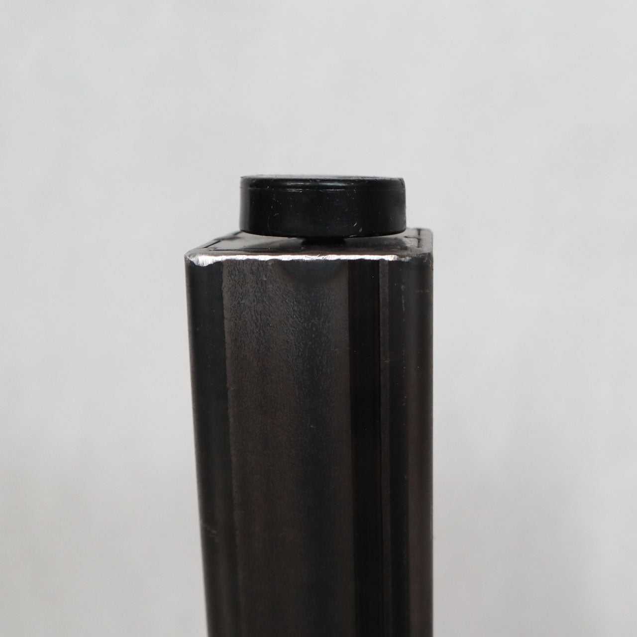 アイアンレッグ、アイアン脚