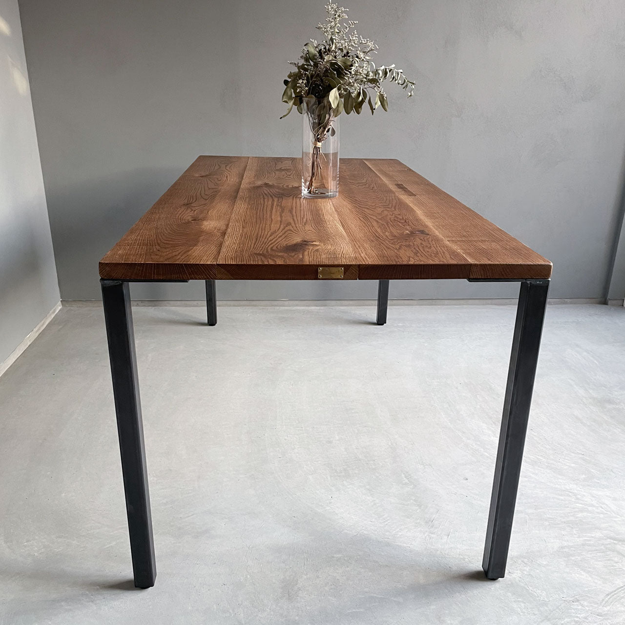 アイアンレッグ、アイアン脚