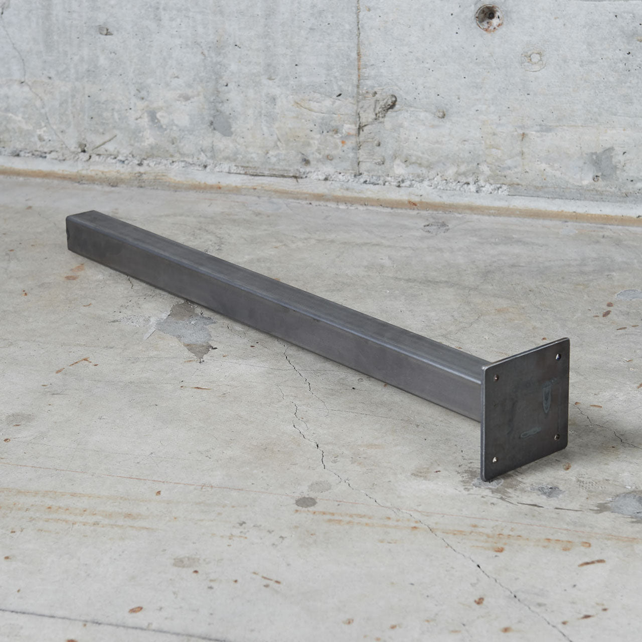 アイアンレッグ、鉄脚