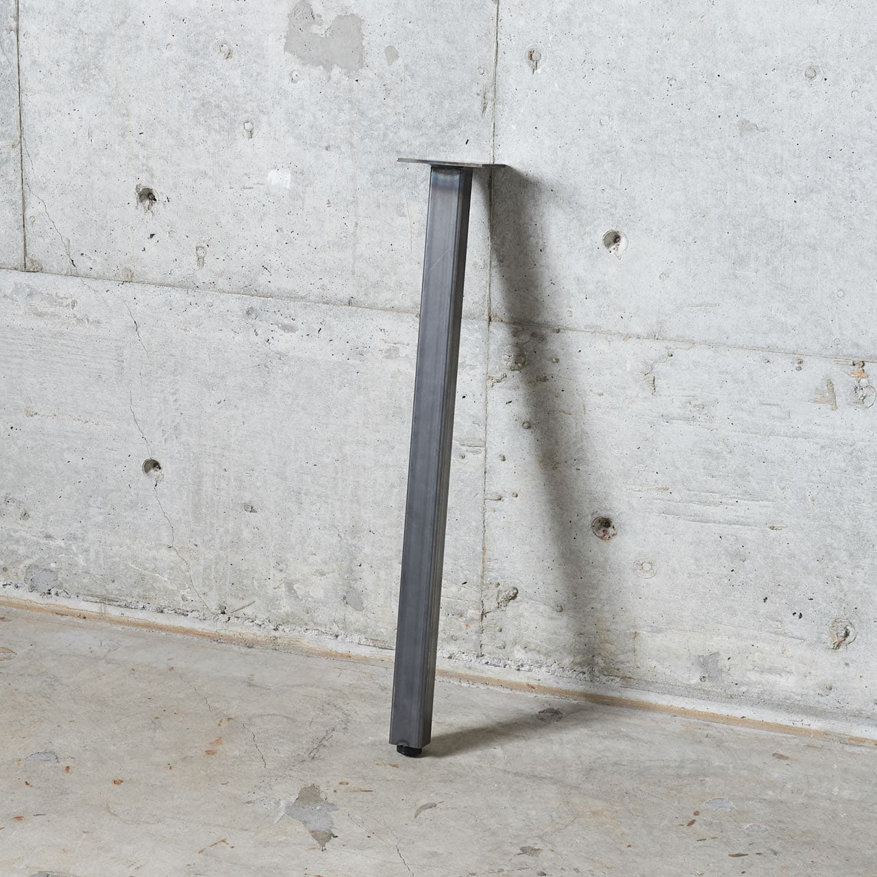 アイアンレッグ、鉄脚