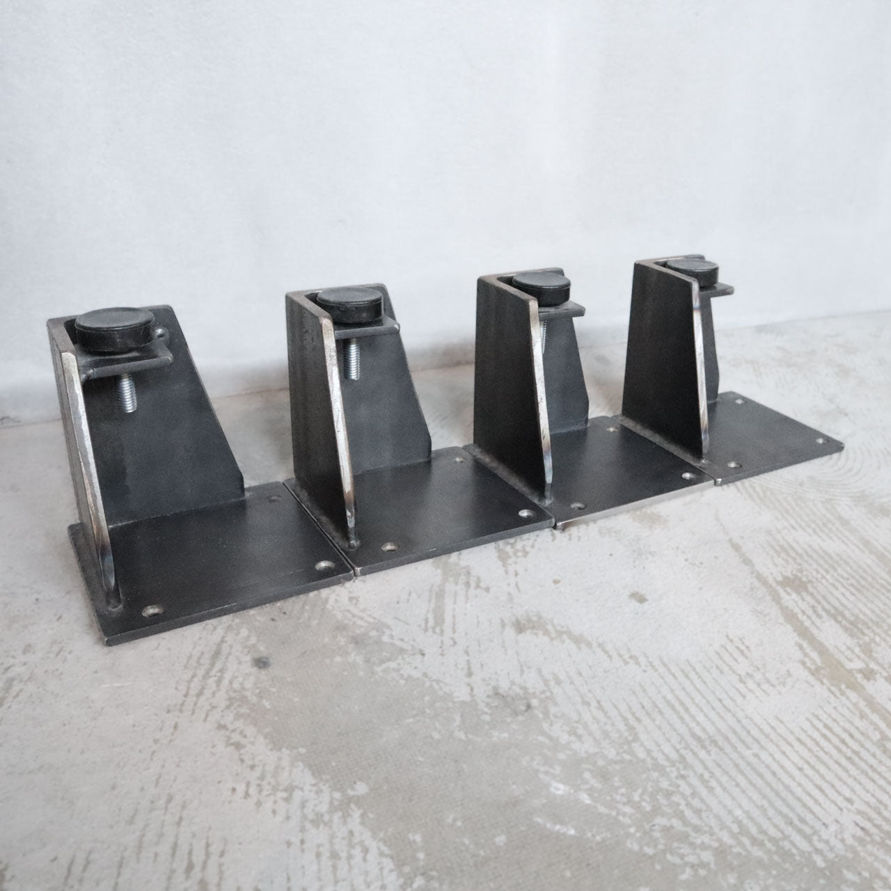 アイアンレッグ、アイアン脚