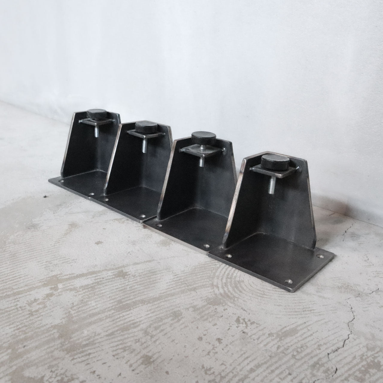 アイアンレッグ、アイアン脚