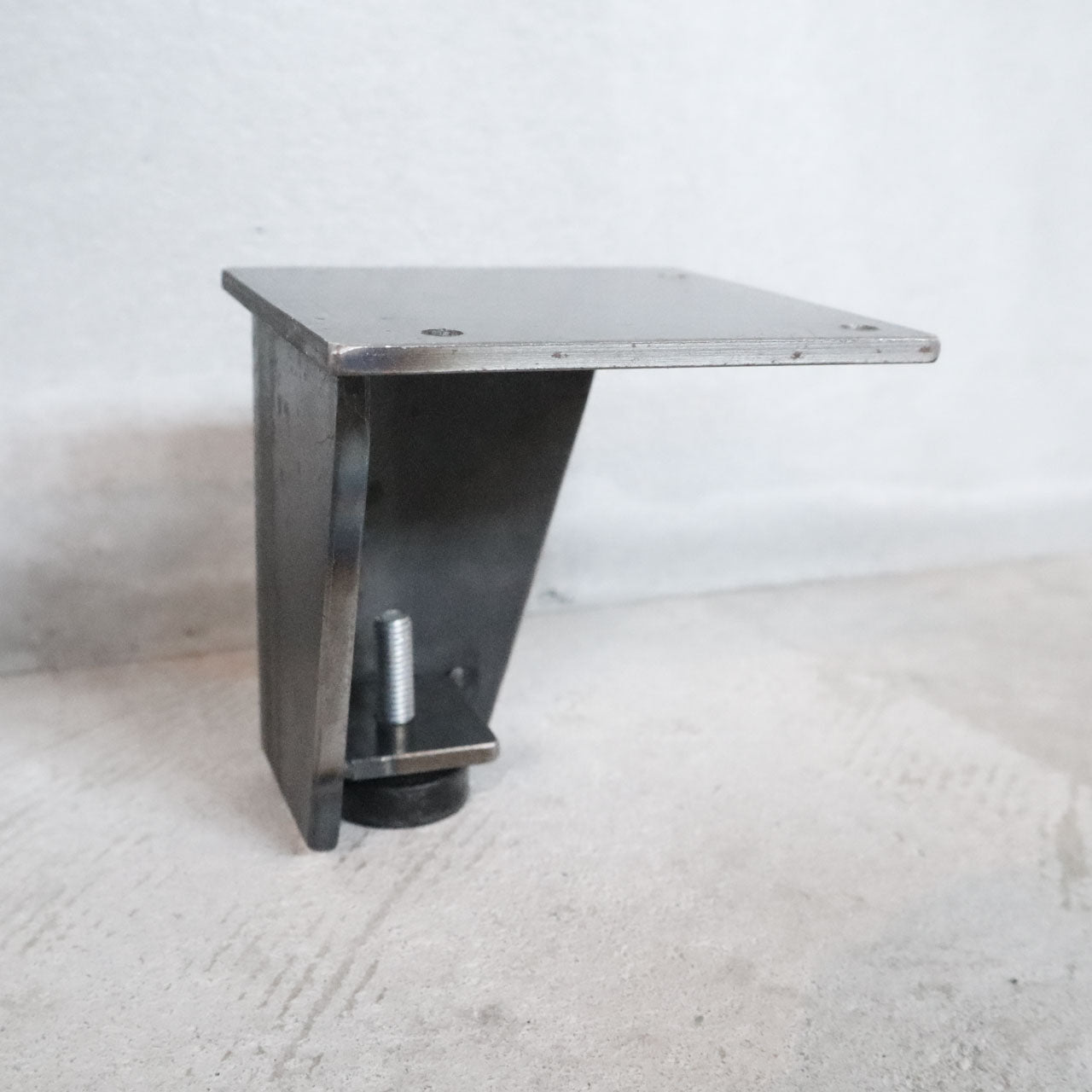 アイアンレッグ、アイアン脚