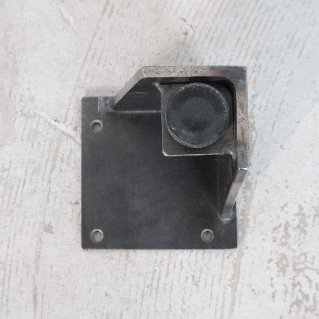 アイアンレッグ、アイアン脚