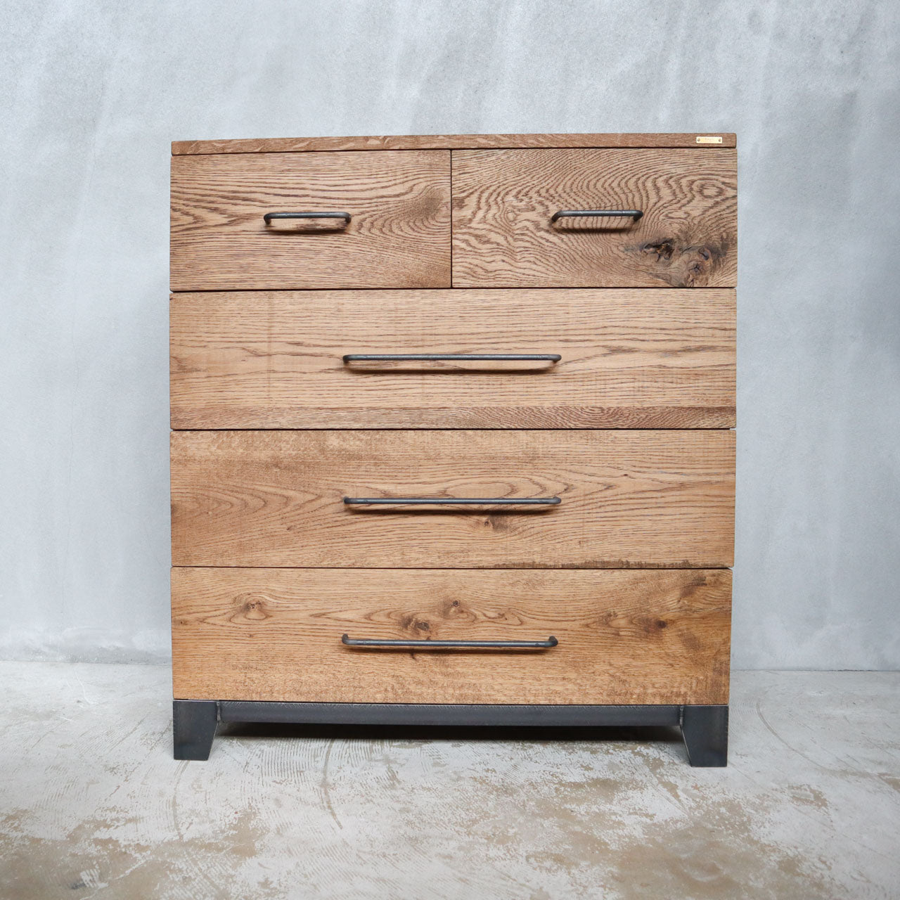 アイアンレッグ、アイアン脚