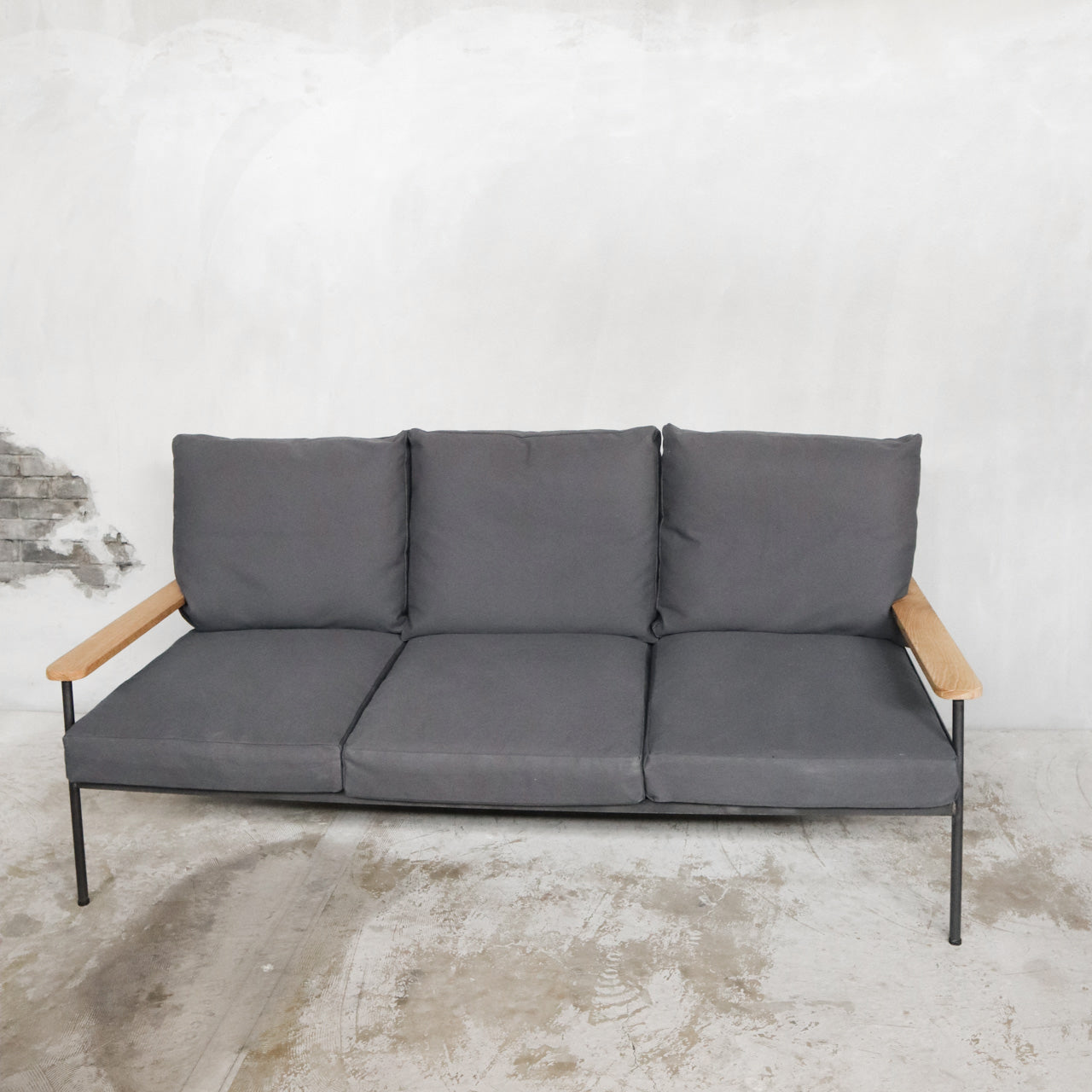 Y.T Sofa 3seater