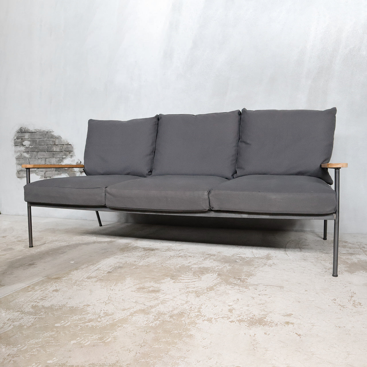 Y.T Sofa 3seater