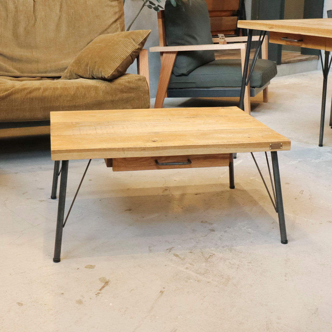 【リメイクアウトレット品】Remake Oak Drawer Low Desk