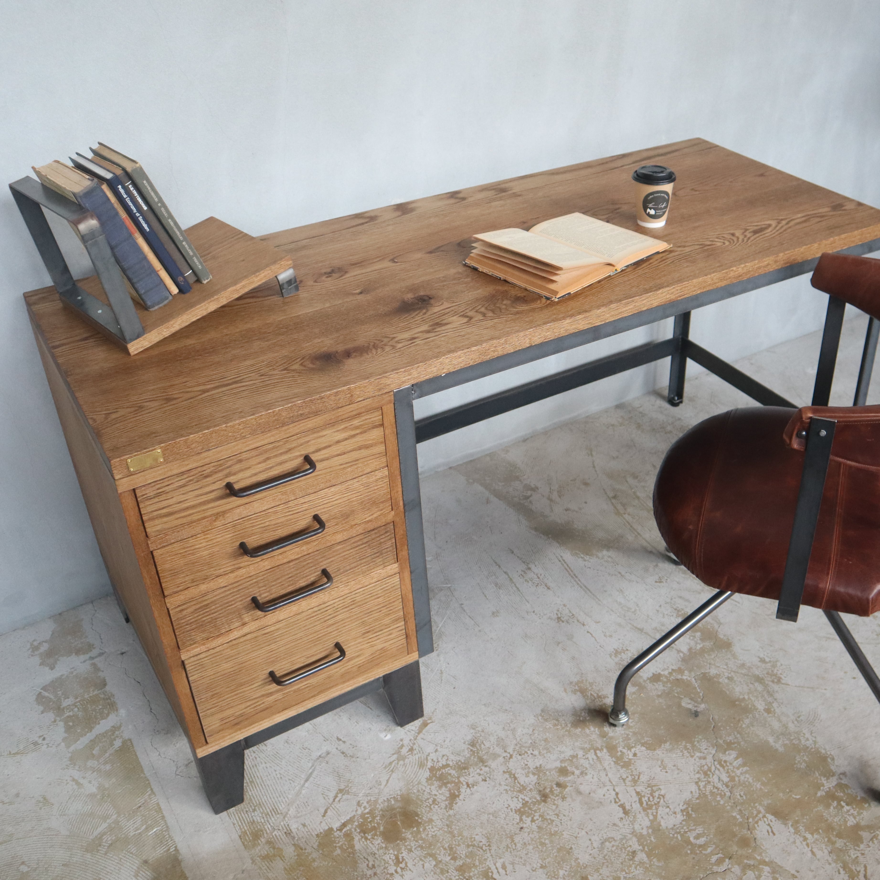 P.D Desk