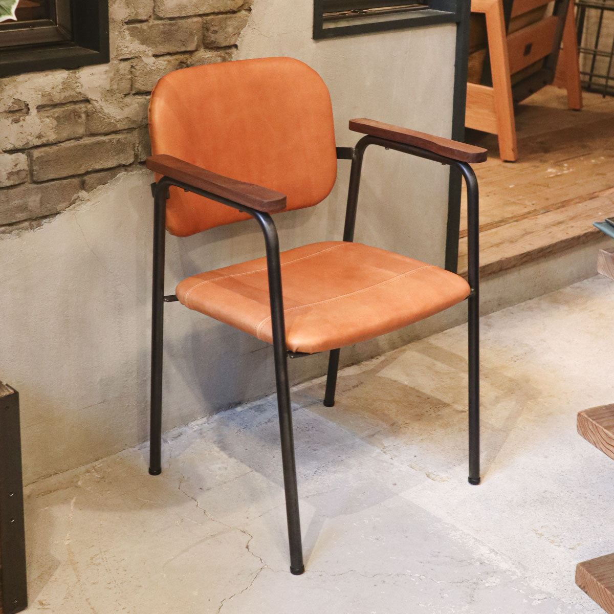 Y.T Chair