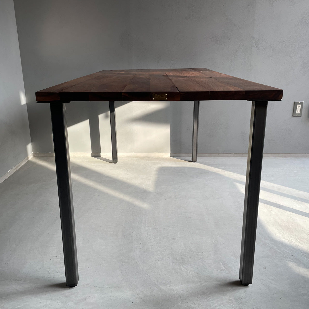 Dining Table【IR_LG_C】