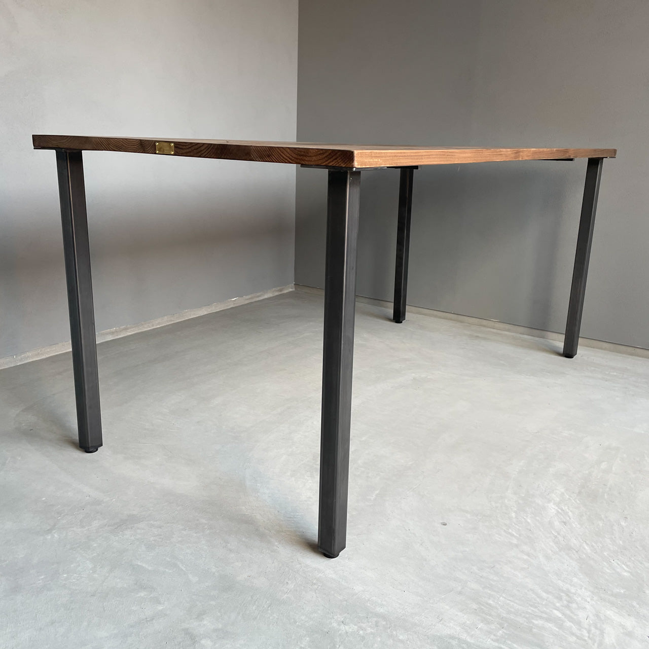 Dining Table【IR_LG_C】