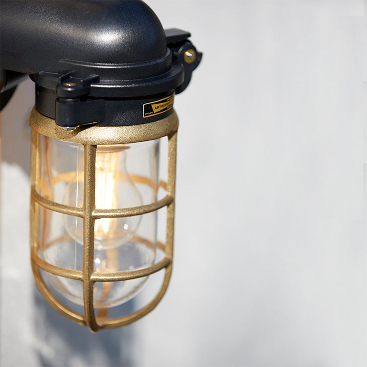 NAVY BASE WALL LAMP | ARTWORKSTUDIO