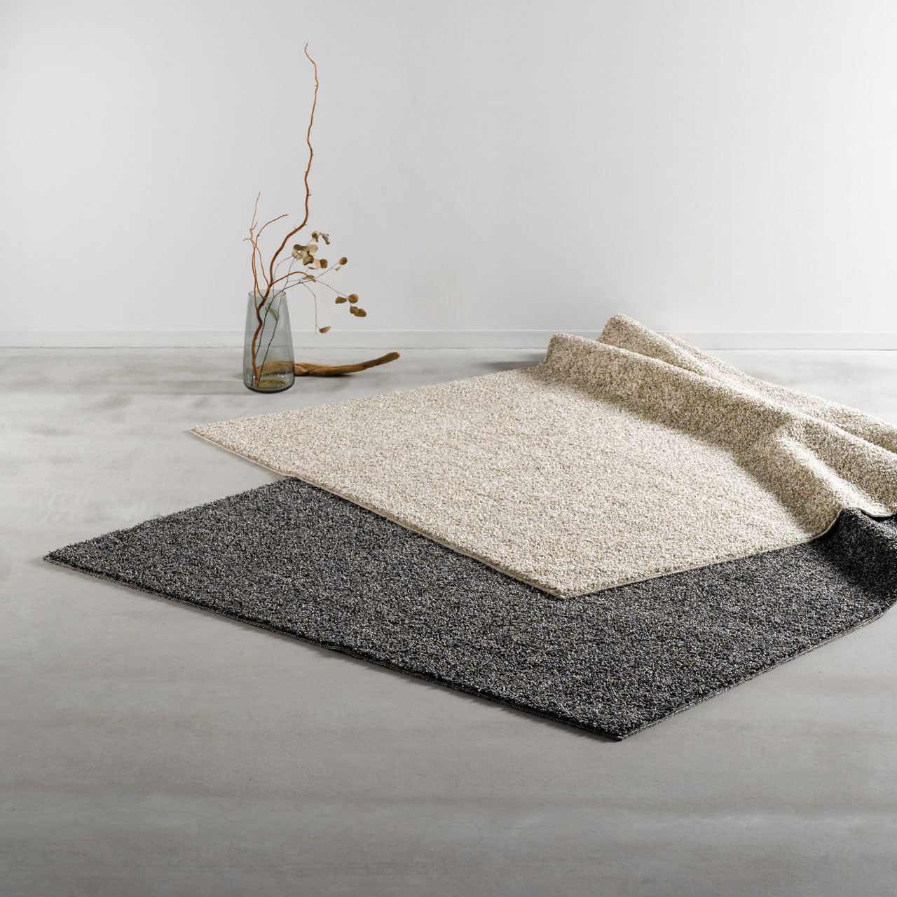 Square W Rug ラグマット 190×240 スクエアラグ  ラグ ショートシャギー ポリエステル 防ダニ・抗菌防臭・防炎機能 ホットカーペット 床暖房 インテリア インテリア雑貨