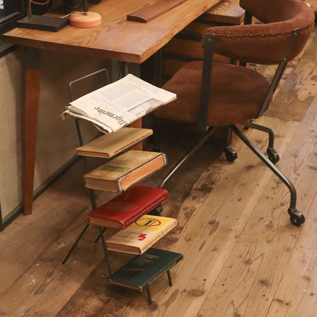 Iron Book Apartment