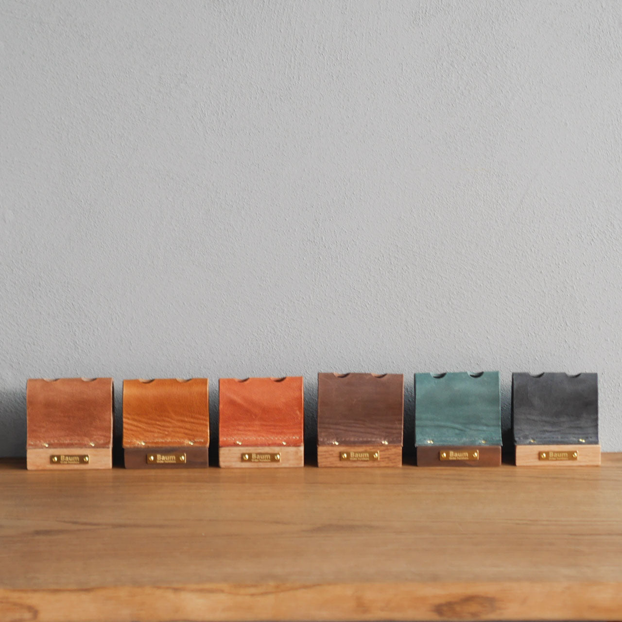 Leather Muku Pen Stand