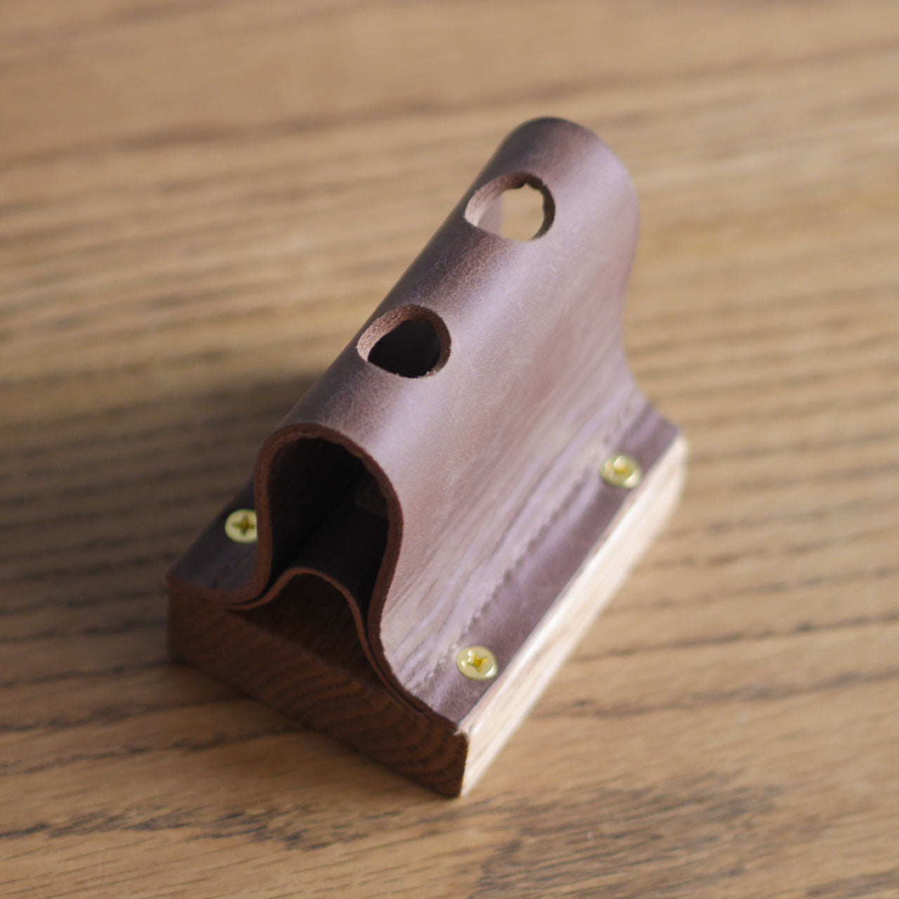 Leather Muku Pen Stand