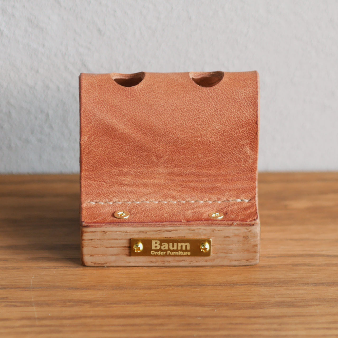 Leather Muku Pen Stand