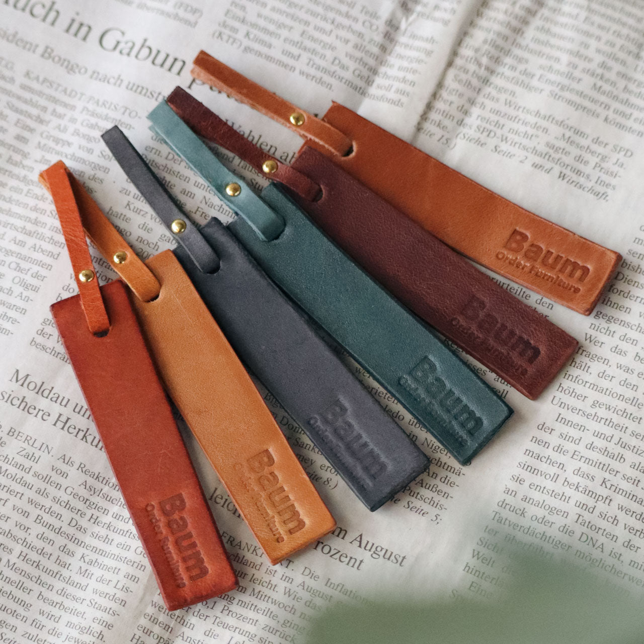 レザーしおり | オーダーメイドのアイアン家具を中心に数多くの