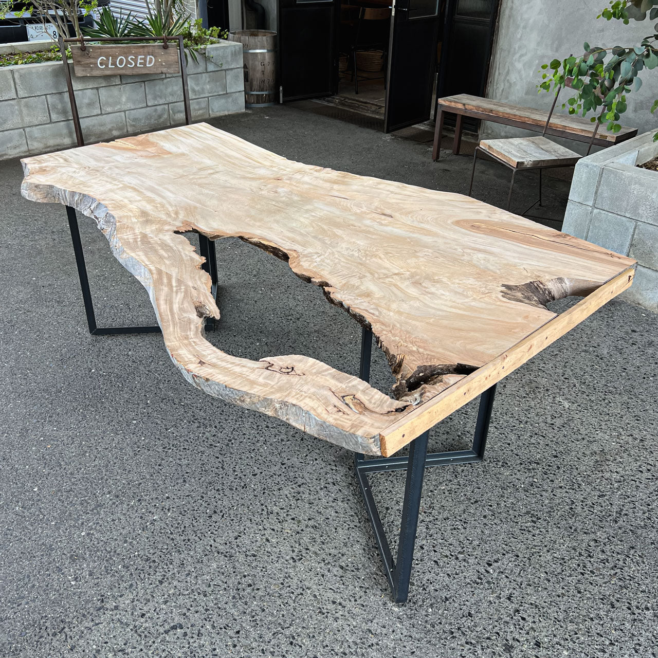 無垢一枚板 栃（トチ）《T-451》W1880/未仕上げ品