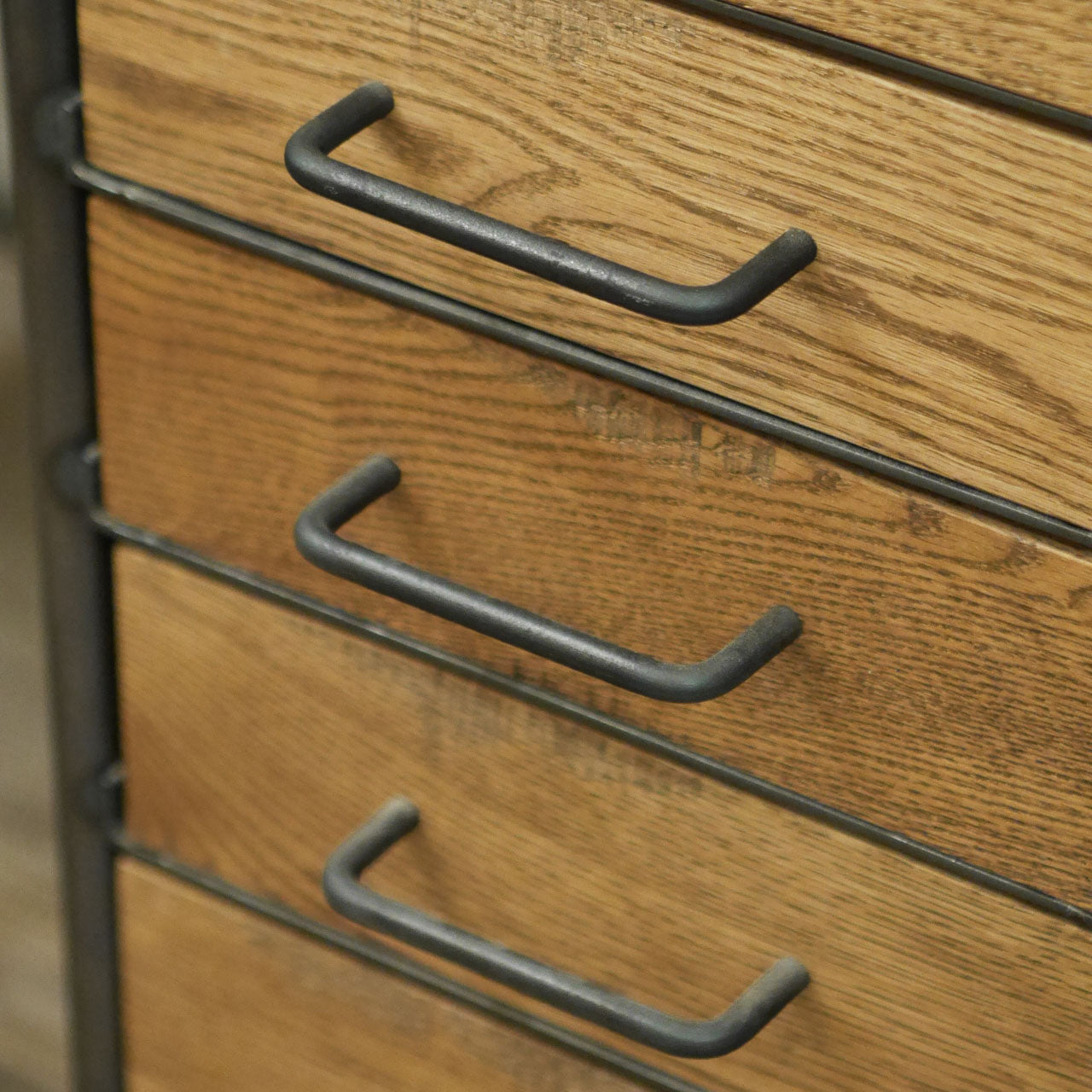 Iron Round Handle