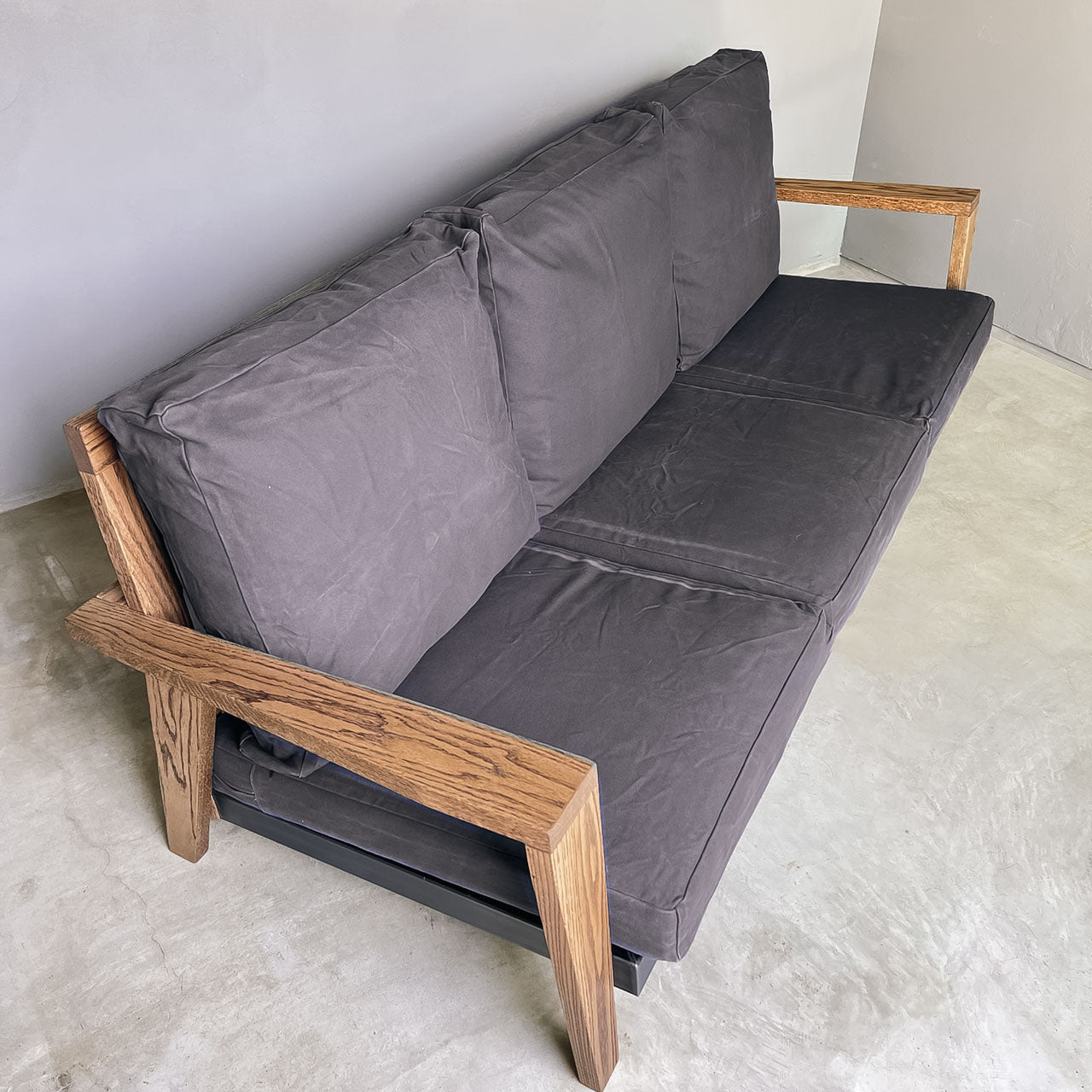 Y.T Sofa 3seater